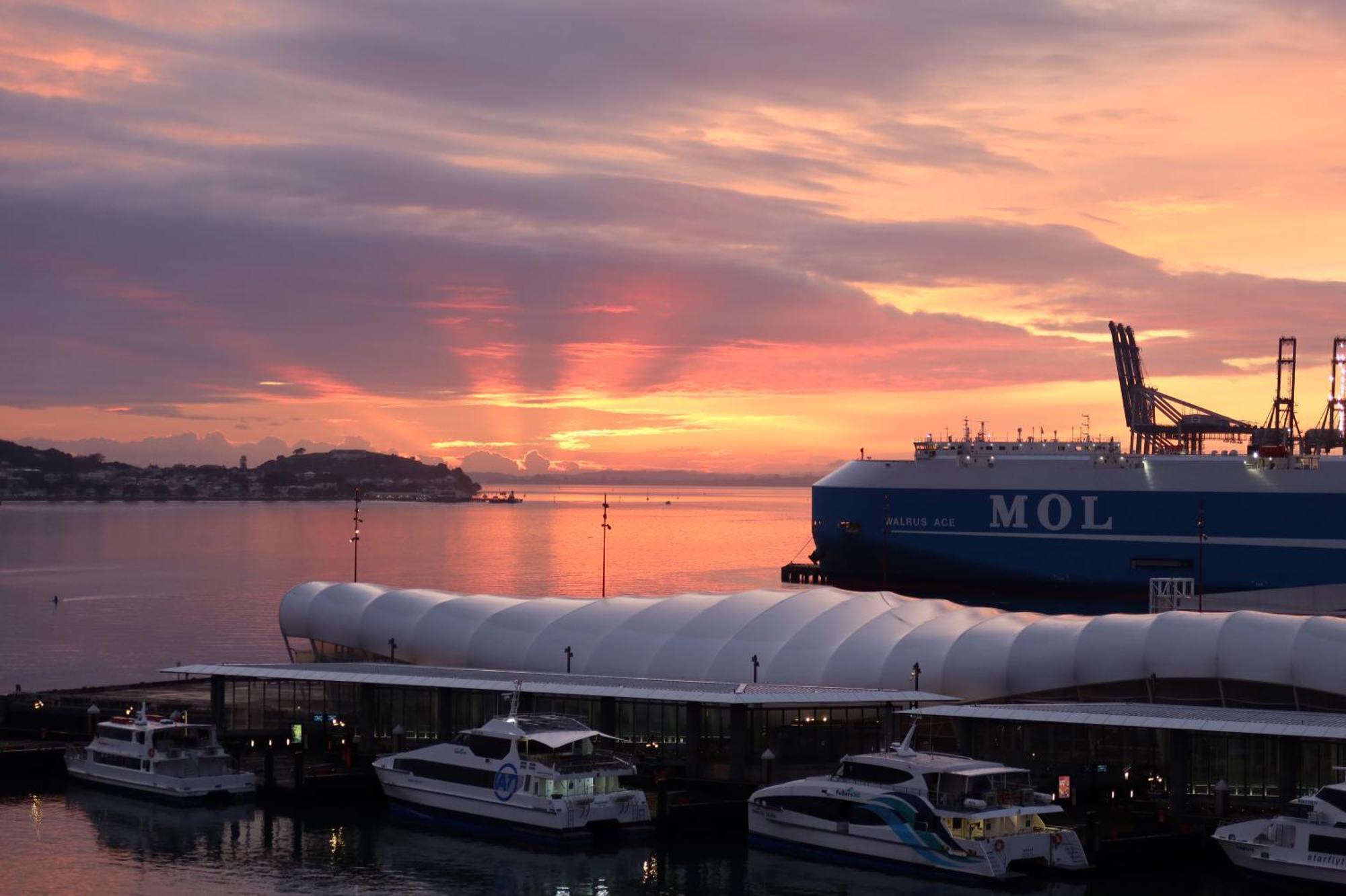 Penthouse Apartment With Stunning Harbour Views オークランド エクステリア 写真