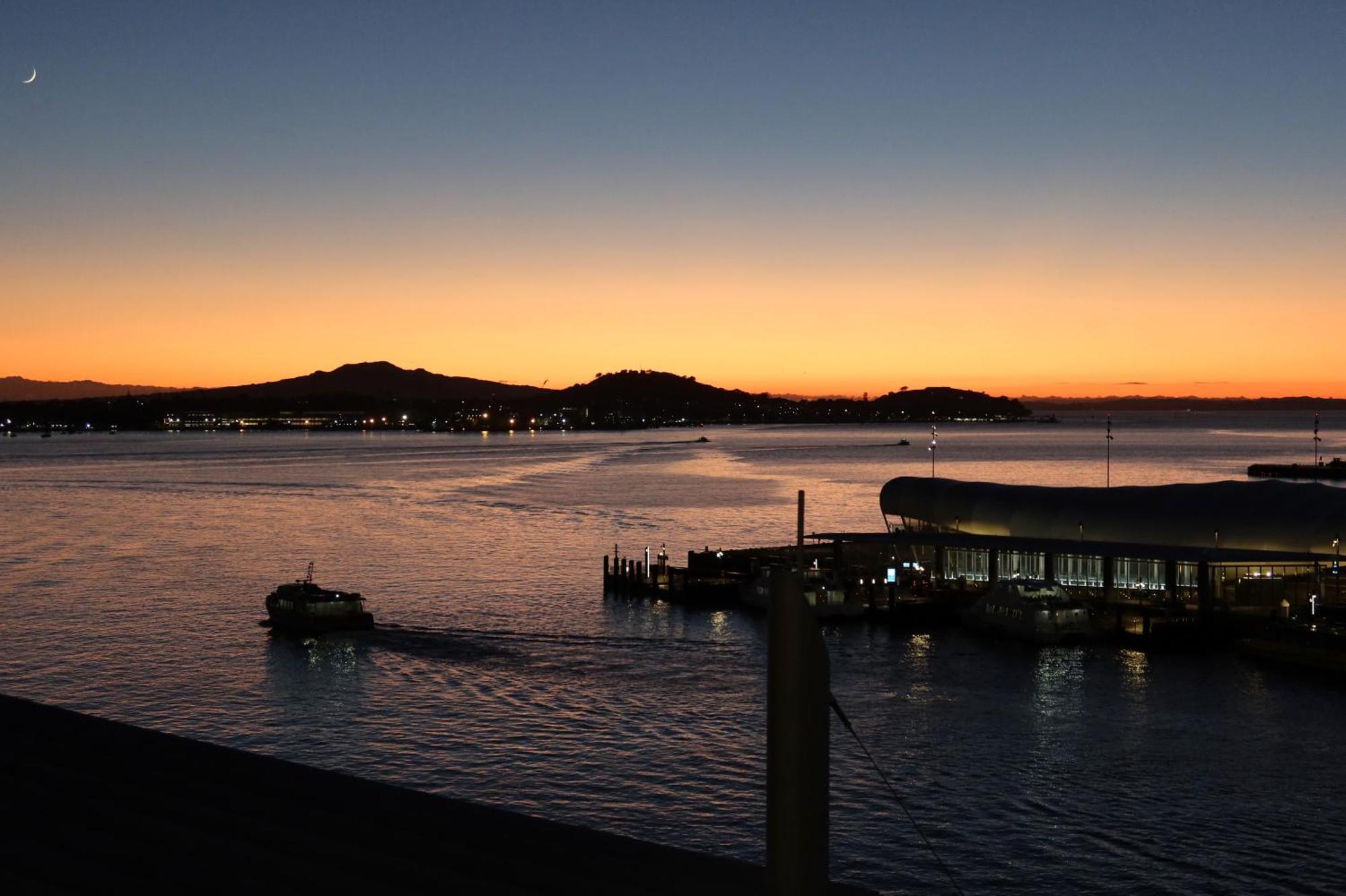 Penthouse Apartment With Stunning Harbour Views オークランド エクステリア 写真