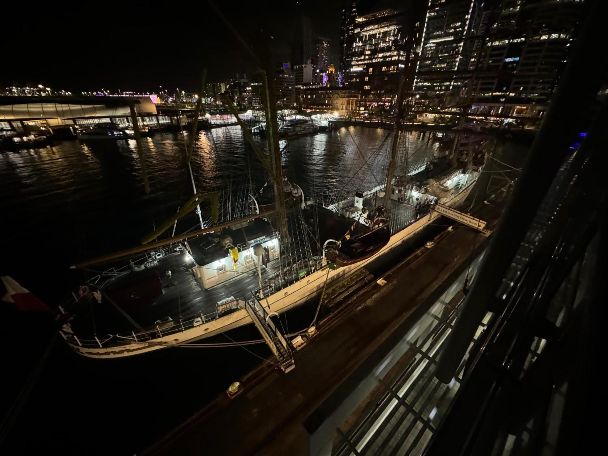 Penthouse Apartment With Stunning Harbour Views オークランド エクステリア 写真