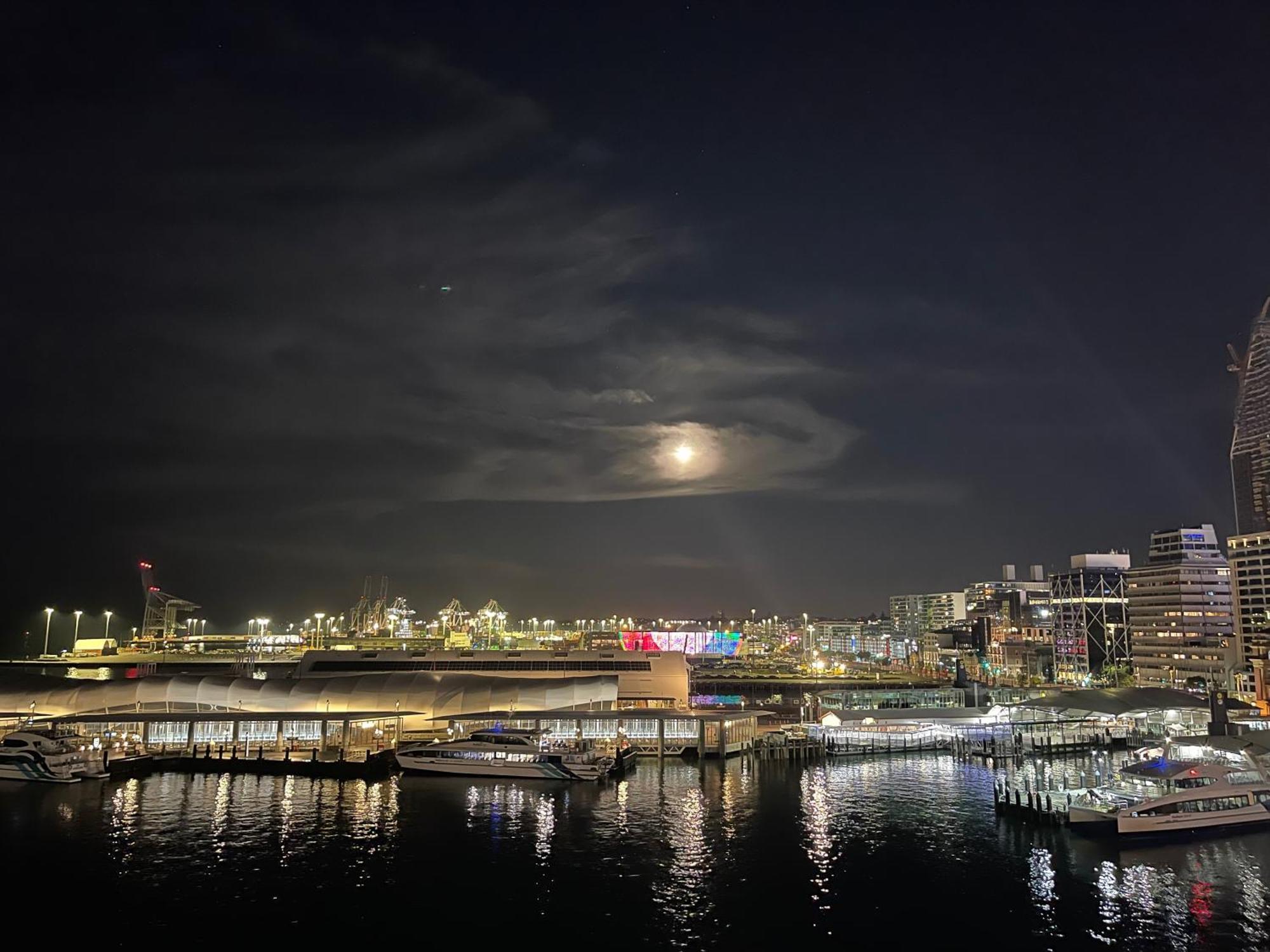 Penthouse Apartment With Stunning Harbour Views オークランド エクステリア 写真
