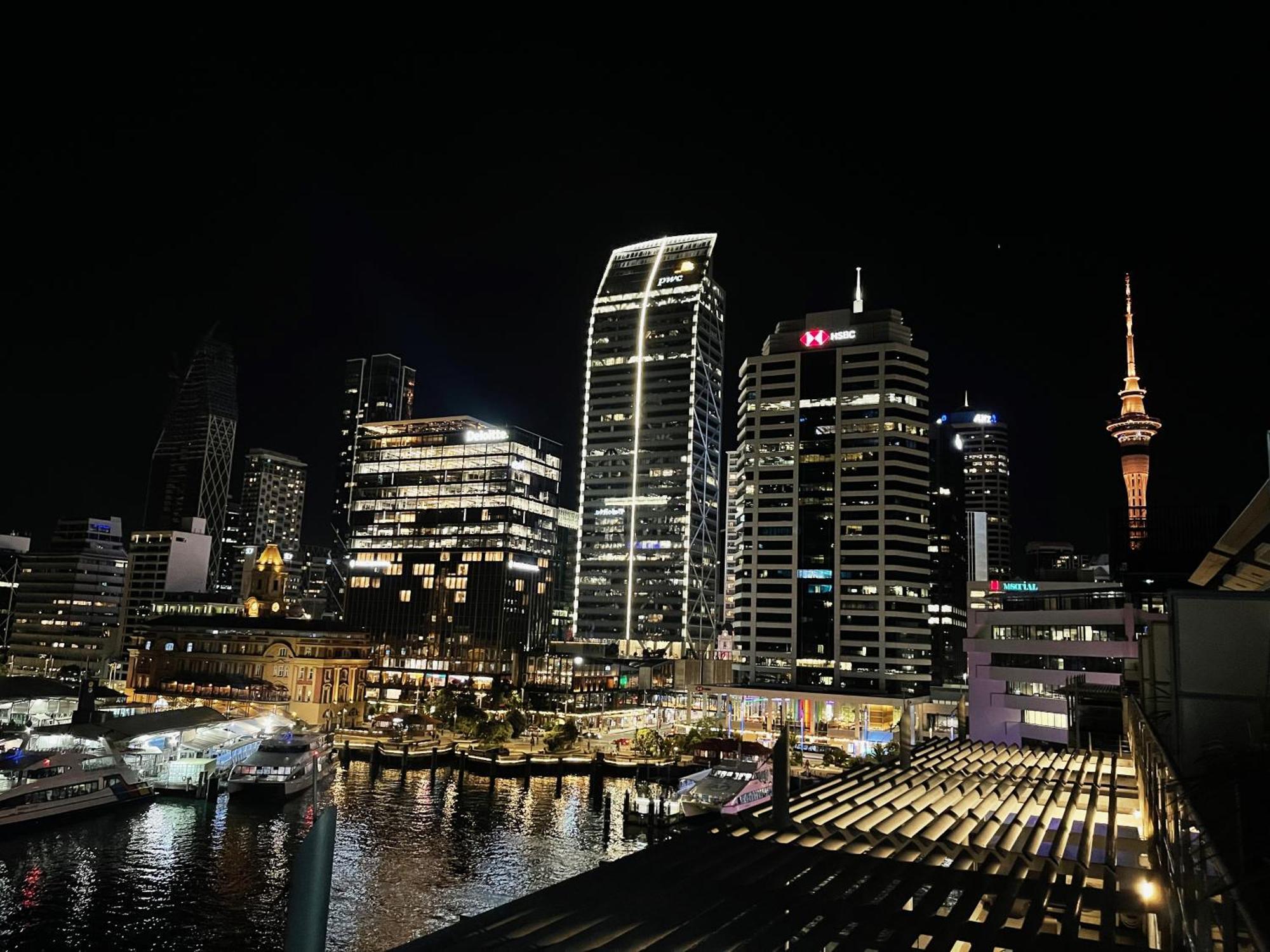 Penthouse Apartment With Stunning Harbour Views オークランド エクステリア 写真