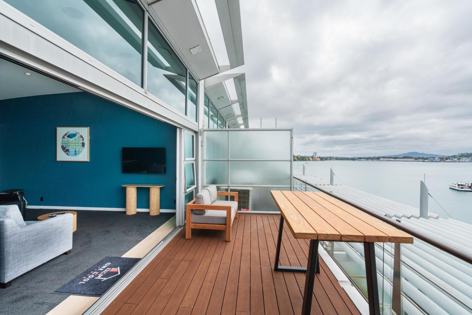 Penthouse Apartment With Stunning Harbour Views オークランド エクステリア 写真