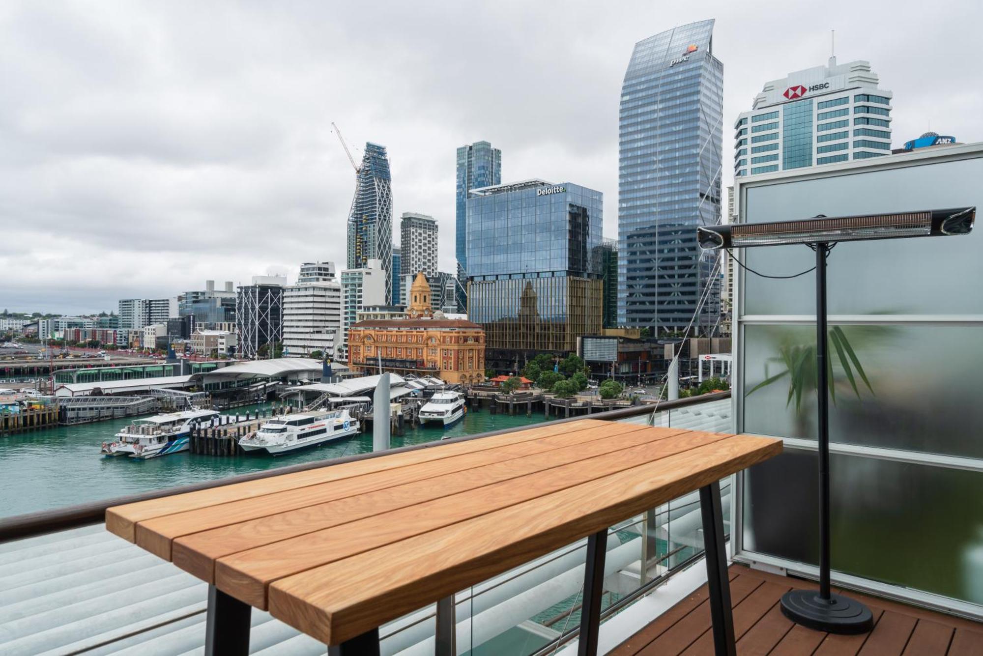 Penthouse Apartment With Stunning Harbour Views オークランド エクステリア 写真